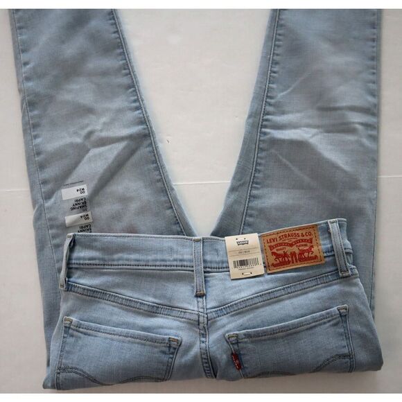 Levi's 311 A0086-0006 Women's Sz 24/US 00/M Blue Mid-Rise Shaping Capri Jeans - Picture 4 of 8